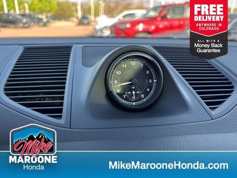 Used 2024 Porsche Macan AWD/4WD image 18