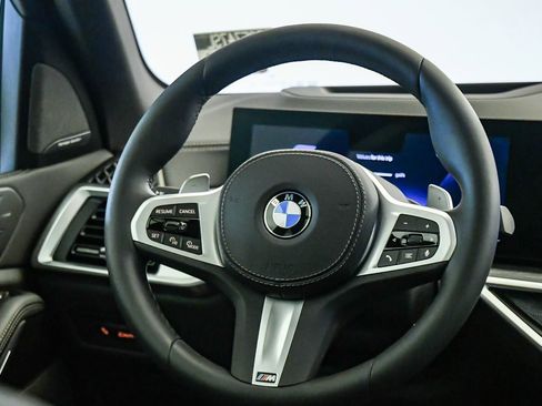 Used 2026 BMW X5 sDrive40i w/ M Sport Package RWD image 13