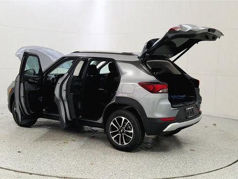 New 2026 Chevrolet TrailBlazer LT w/ Convenience Package AWD/4WD image 11