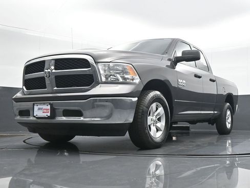 Used 2024 RAM 1500 Classic SLT image 16