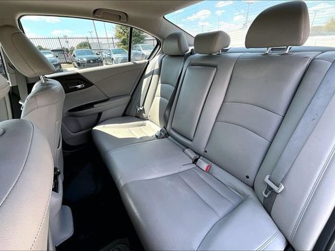 Used 2015 Honda Accord EX-L image 31
