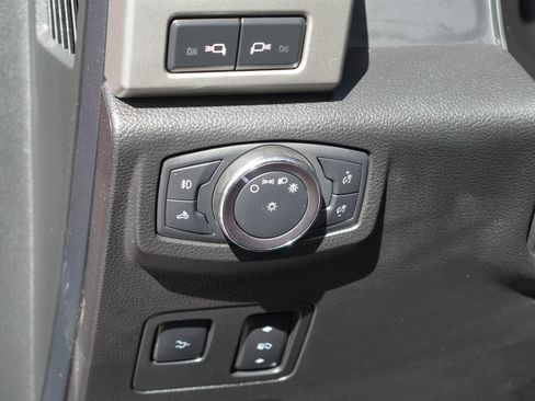 Certified 2020 Ford F350 Lariat w/ Lariat Ultimate Package image 12