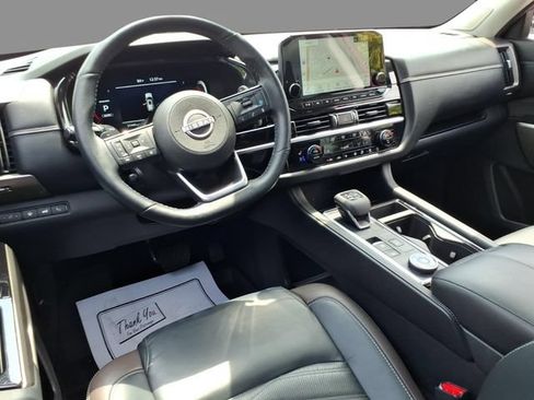 Certified 2024 Nissan Pathfinder Platinum w/ Cargo Package AWD/4WD image 7