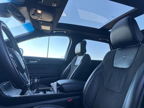 Used 2019 Ford Edge ST w/ Equipment Group 401A AWD/4WD image 7