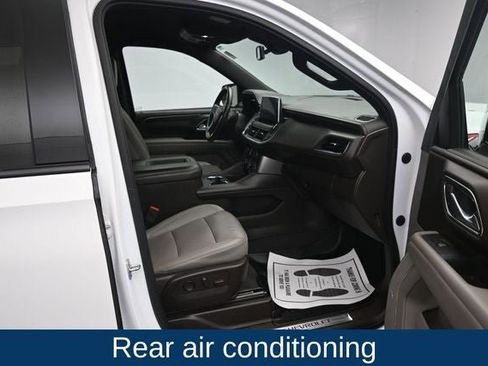 Used 2022 Chevrolet Suburban Z71 AWD/4WD image 13