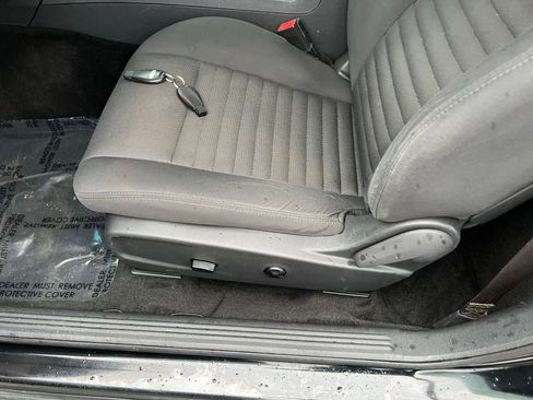 Used 2012 Dodge Challenger R/T image 18