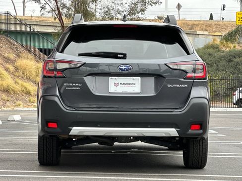 Used 2023 Subaru Outback Limited AWD/4WD image 4