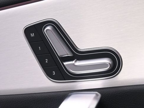 Used 2025 Mercedes-Benz CLA 250 4MATIC image 43