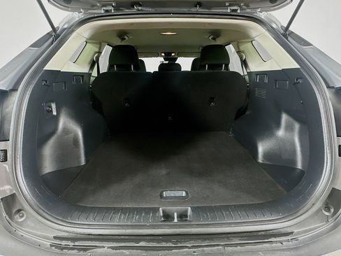 Used 2025 Kia Sportage LX image 28