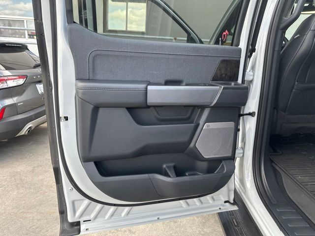 Used 2023 Ford F150 Lightning Lariat AWD/4WD image 12