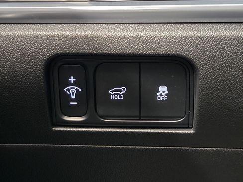 Used 2025 Kia Sorento SX image 22