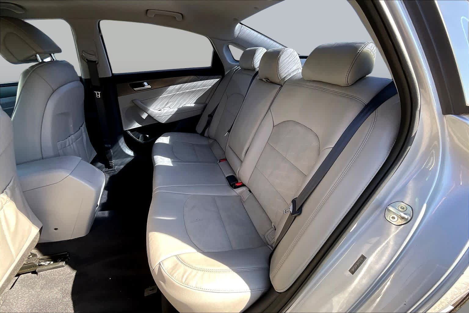 Used 2017 Hyundai Sonata Sport w/ Value Edition Package 02 FWD image 21