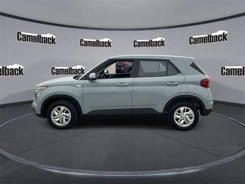 New 2026 Hyundai Venue SE image 4