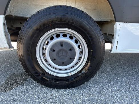 Used 2021 Mercedes-Benz Sprinter 2500 image 20