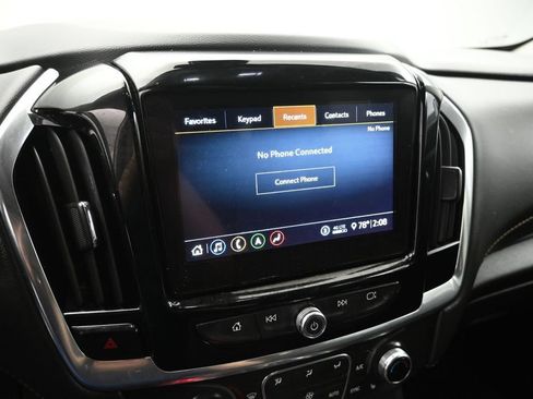 Used 2020 Chevrolet Traverse LT w/ LT Premium Package FWD image 14