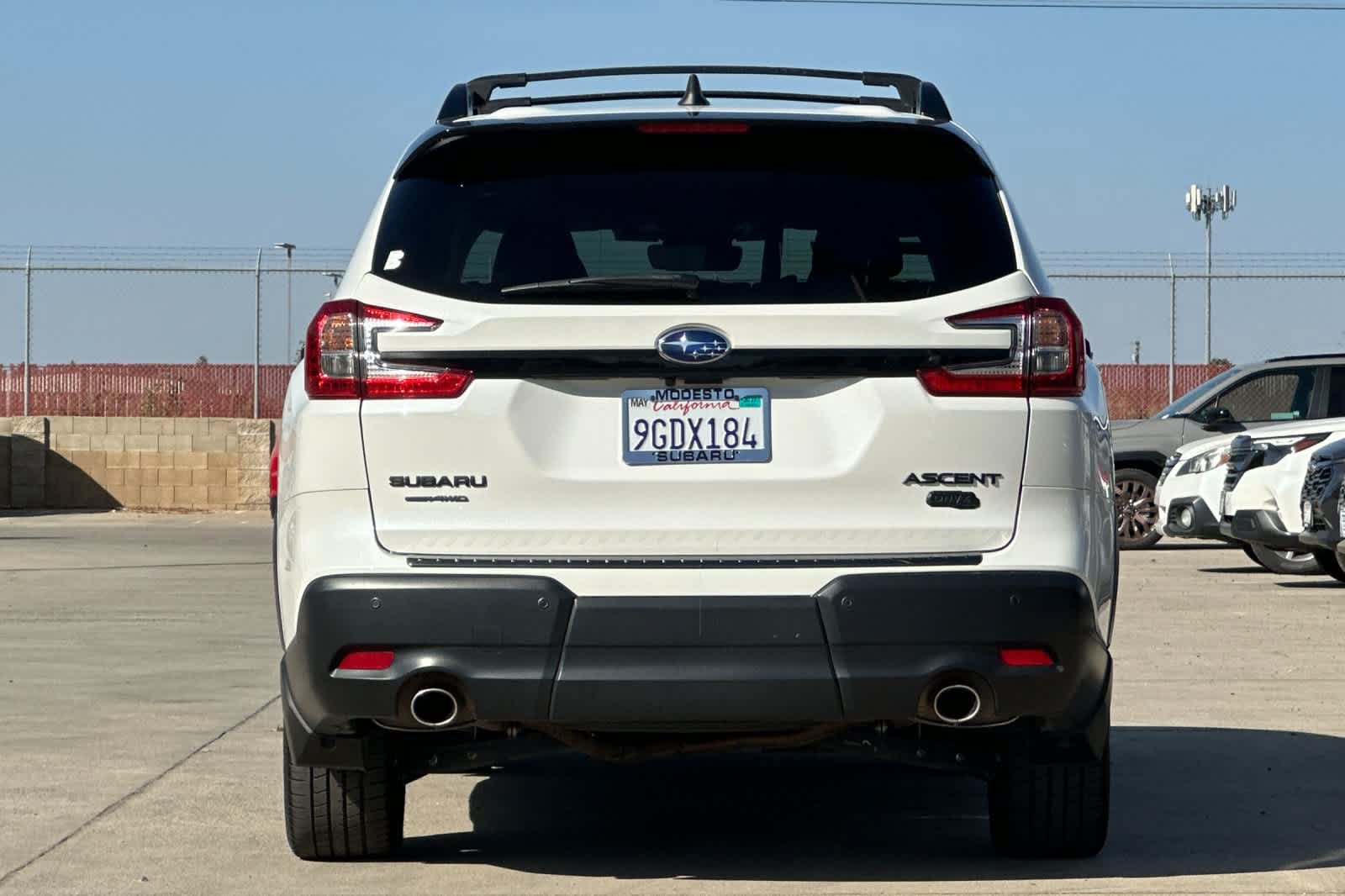 Used 2023 Subaru Ascent Onyx Edition AWD/4WD image 4