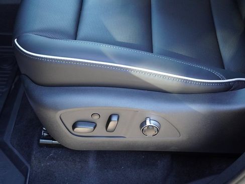 New 2026 Buick Enclave Avenir image 22