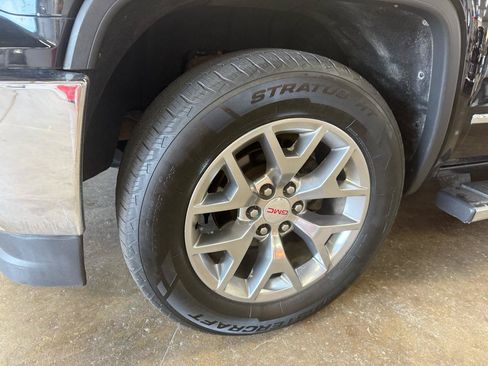 Used 2017 GMC Sierra 1500 SLT w/ Texas SLT Premium Package AWD/4WD image 6