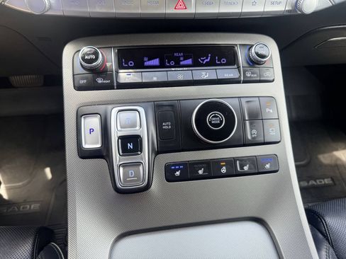 Used 2021 Hyundai Palisade Limited FWD image 18