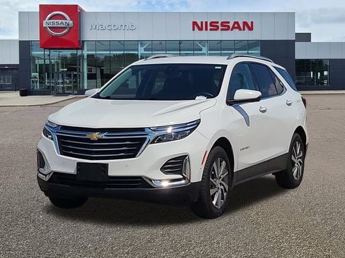 Used 2023 Chevrolet Equinox Premier AWD/4WD image 3