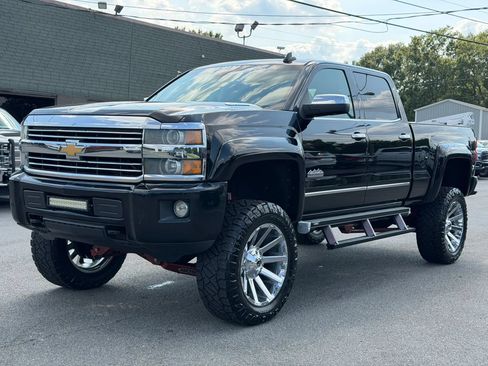 Used 2015 Chevrolet Silverado 2500 High Country w/ Duramax Plus Package AWD/4WD image 54