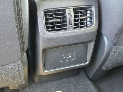 Used 2023 Nissan Rogue SV FWD image 35