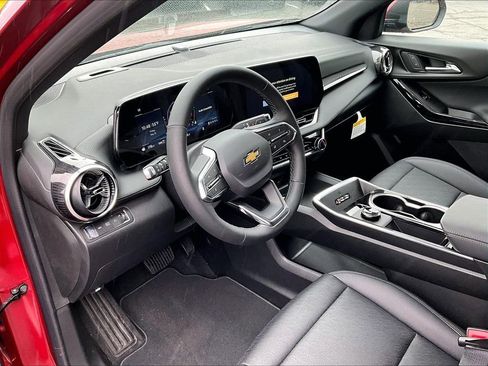 New 2026 Chevrolet Equinox LT w/ Convenience Package II AWD/4WD image 9