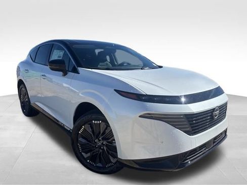 New 2026 Nissan Murano Platinum w/ Cargo Package AWD/4WD image 2