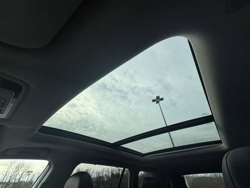 Certified 2024 Toyota Grand Highlander XLE image 28