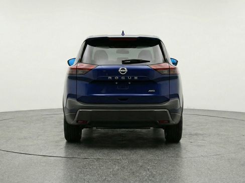 Used 2025 Nissan Rogue SV FWD image 7