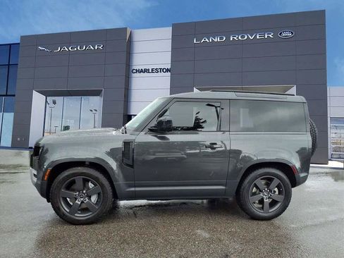 Certified 2023 Land Rover Defender 90 SE AWD/4WD image 2