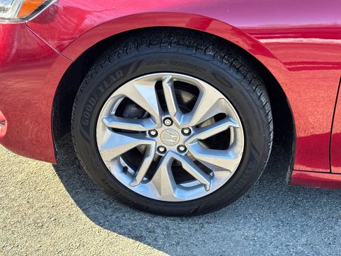 Used 2018 Honda Accord LX image 11