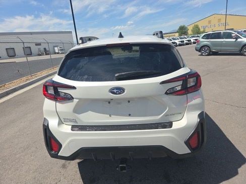 Used 2024 Subaru Crosstrek 2.0i Premium AWD/4WD image 4