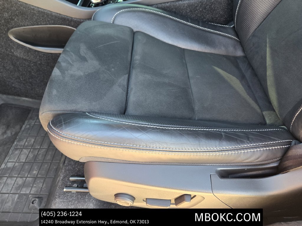 Used 2021 Volvo XC40 T5 R-Design w/ Advanced Package AWD/4WD image 19