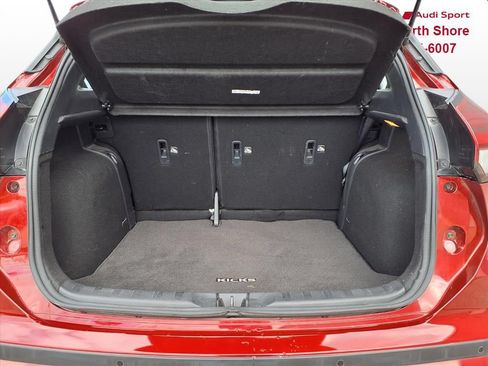 Used 2023 Nissan Kicks SR w/ SR Premium Package FWD image 7