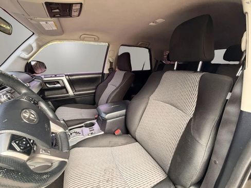 Used 2016 Toyota 4Runner SR5 RWD image 29