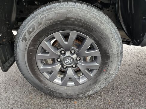 Used 2023 Toyota Tacoma SR5 image 12