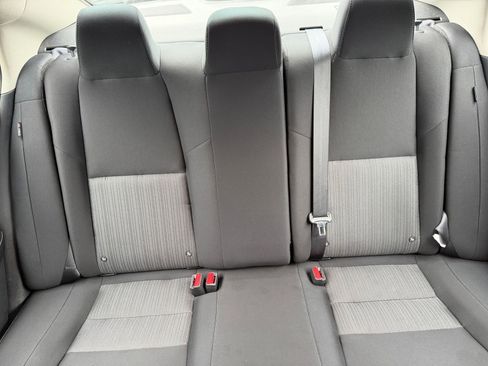 Used 2025 Nissan Sentra SV image 36