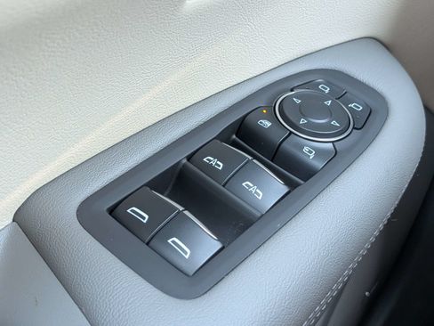 Certified 2024 Cadillac XT5 Premium Luxury w/ Technology Package FWD image 25