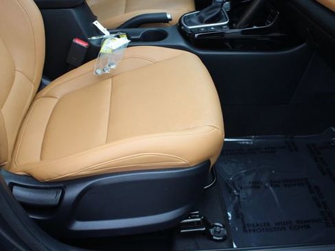 Certified 2024 Kia Seltos EX AWD/4WD image 32