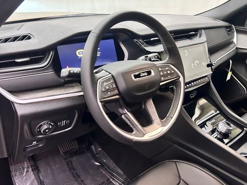 New 2026 Jeep Grand Cherokee Limited AWD/4WD image 10