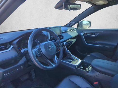 Used 2020 Toyota RAV4 XSE image 7