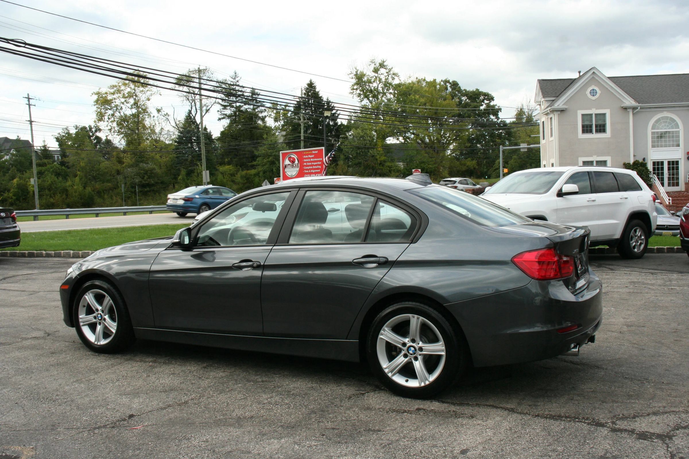 Used 2014 BMW 328d xDrive Sedan AWD/4WD image 9