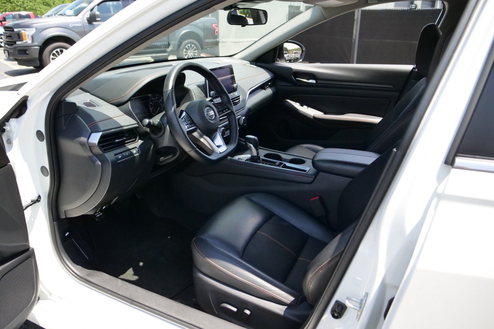 Used 2020 Nissan Altima 2.5 SR FWD image 18