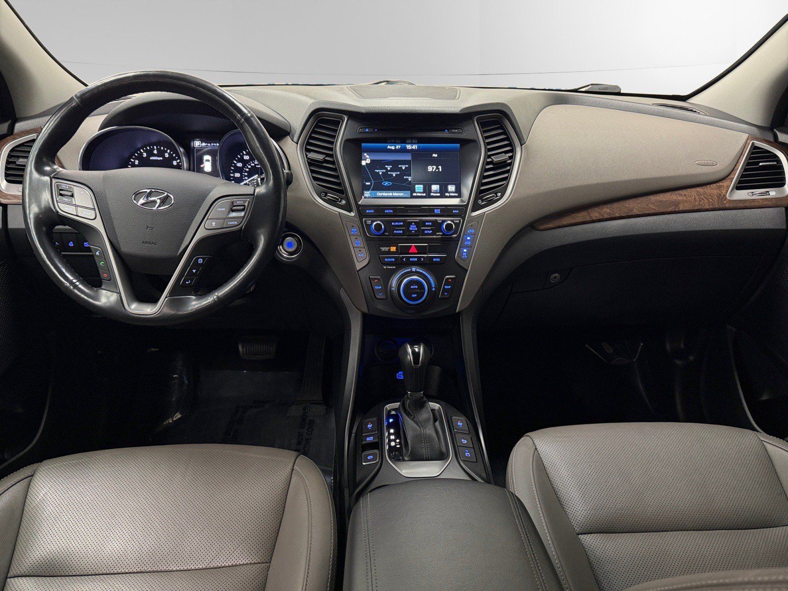Used 2018 Hyundai Santa Fe Limited AWD/4WD image 10