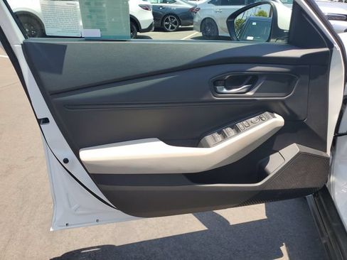 Certified 2023 Honda Accord EX image 17