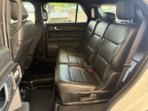 Used 2022 Ford Explorer 4WD Police Interceptor image 17