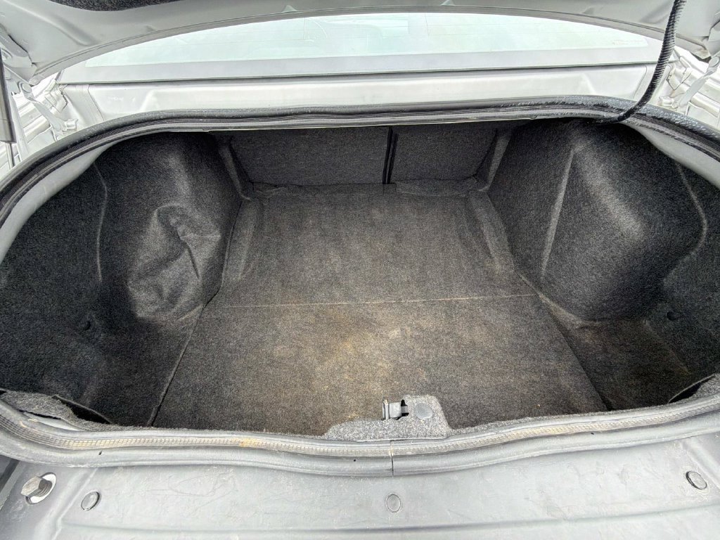 Used 2022 Dodge Challenger R/T RWD image 13