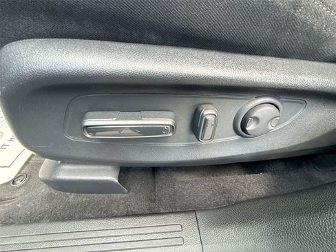 Certified 2025 Honda CR-V EX image 14