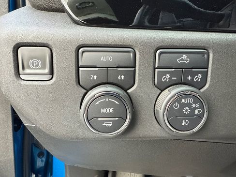 Used 2022 Chevrolet Silverado 1500 RST w/ Convenience Package II image 27